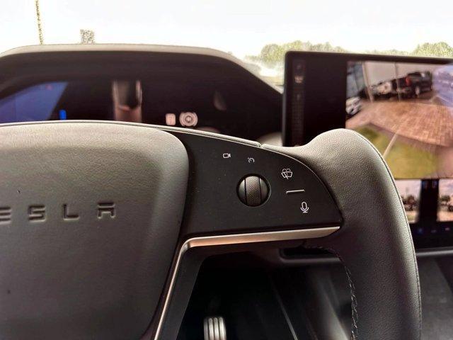 Photo of 2022 Black Tesla Model X