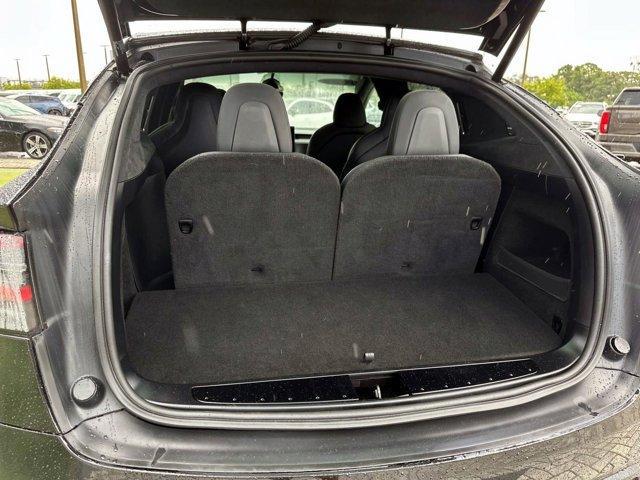 Photo of 2022 Black Tesla Model X