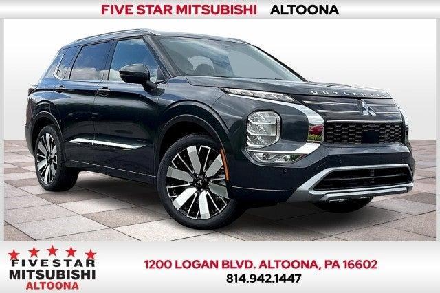 Photo of 2025 Gray Mitsubishi Outlander