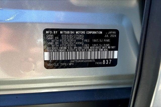 Photo of 2025 Silver Mitsubishi Outlander