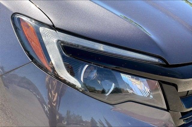 Photo of 2022 Gray Honda Pilot