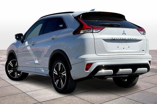 Photo of 2025 White Mitsubishi Eclipse Cross