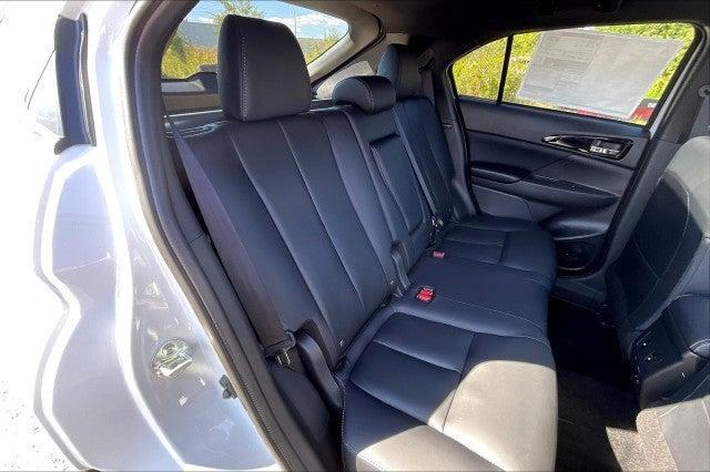 Photo of 2025 White Mitsubishi Eclipse Cross