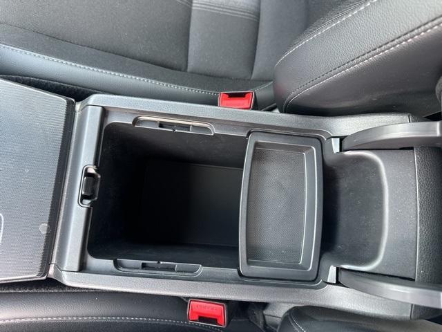 Photo of 2024 Platinum White Pearl Honda Civic