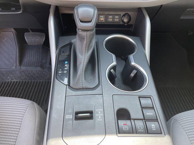 Photo of 2023 Celestial Silver Metallic Toyota Highlander