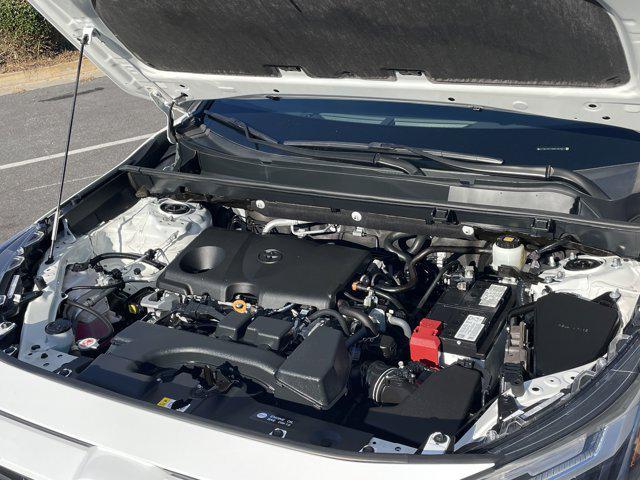 Photo of 2022 White Toyota RAV4