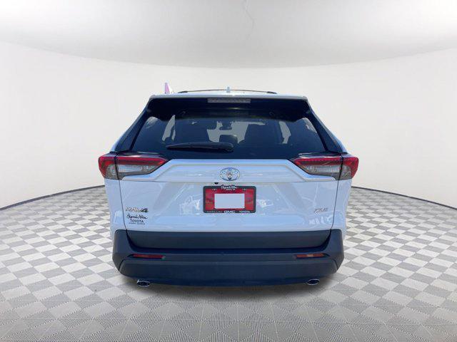 Photo of 2022 White Toyota RAV4