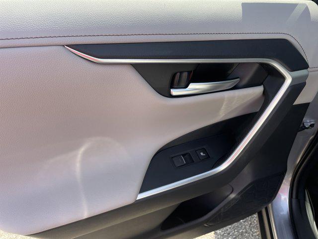 Photo of 2025 Silver Sky Metallic Toyota RAV4