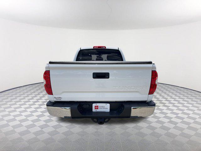 Photo of 2019 Super White Toyota Tundra