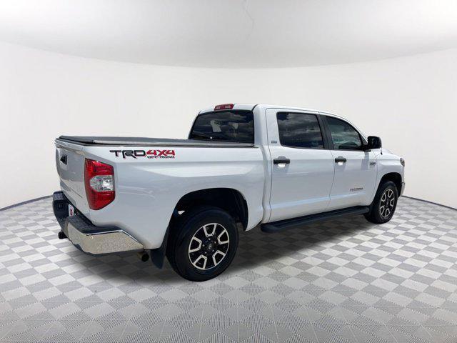 Photo of 2019 Super White Toyota Tundra