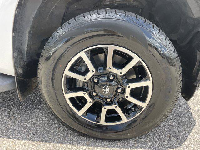 Photo of 2019 Super White Toyota Tundra