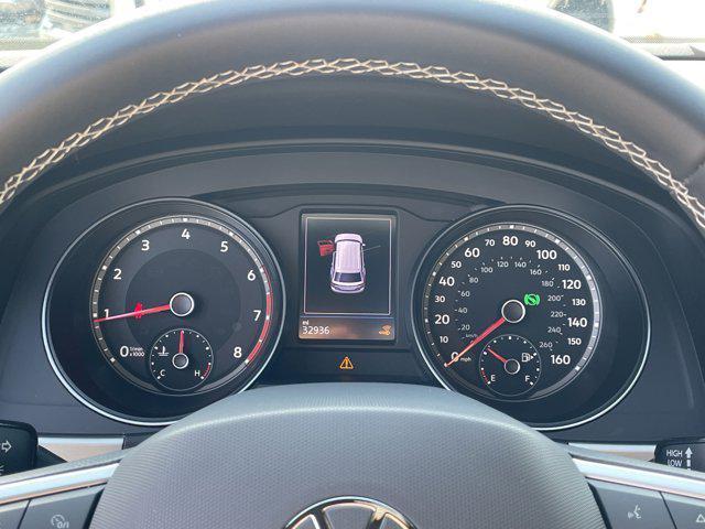 Photo of 2021 Pure White Volkswagen Atlas Cross Sport