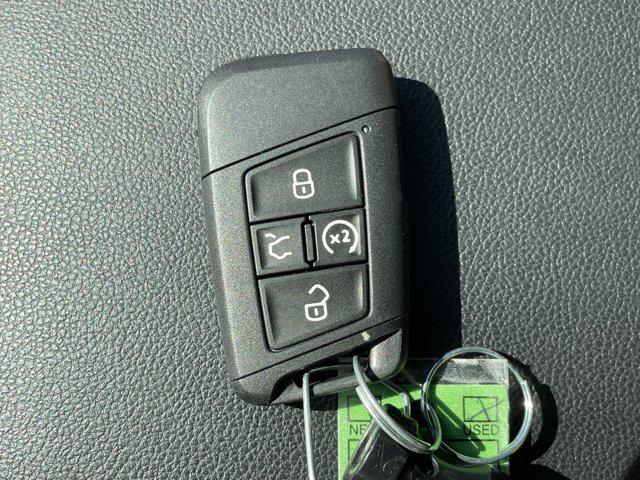 Photo of 2021 Pure White Volkswagen Atlas Cross Sport