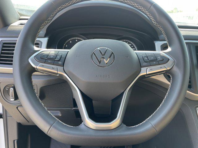 Photo of 2021 Pure White Volkswagen Atlas Cross Sport
