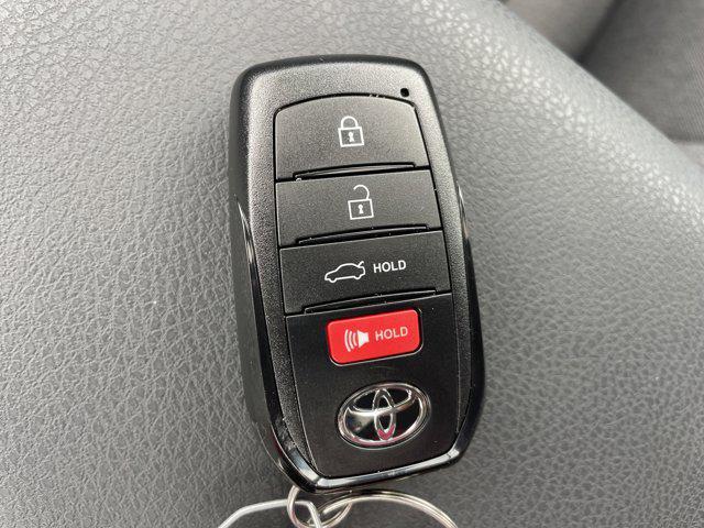 Photo of 2025 Ice Cap Toyota Camry