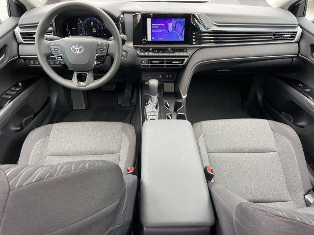 Photo of 2025 Ice Cap Toyota Camry