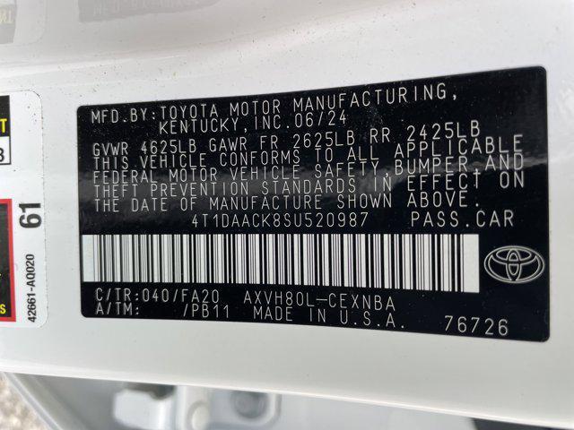 Photo of 2025 Ice Cap Toyota Camry
