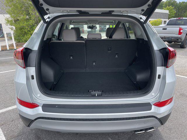 Photo of 2017 Chromium Silver Hyundai TUCSON