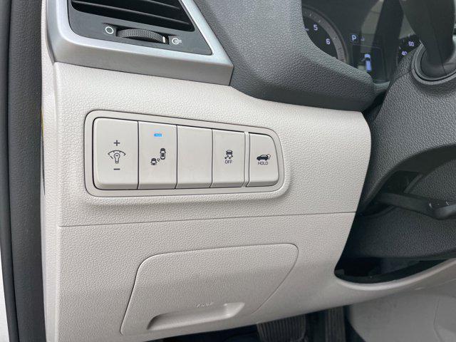 Photo of 2017 Chromium Silver Hyundai TUCSON