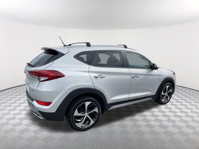 Photo of 2017 Chromium Silver Hyundai TUCSON
