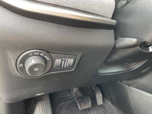 Photo of 2022 Granite Crystal Metallic Clearcoat Jeep Compass