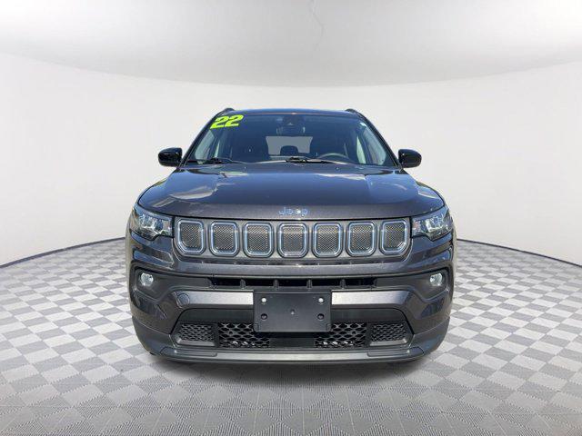 Photo of 2022 Granite Crystal Metallic Clearcoat Jeep Compass