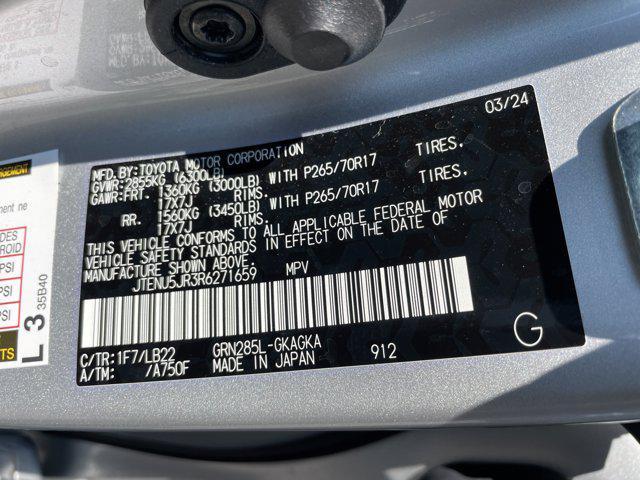 Photo of 2024 Classic Silver Metallic Toyota 4Runner
