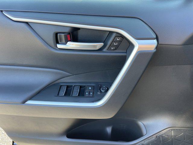 Photo of 2025 Magnetic Gray Meta Toyota RAV4