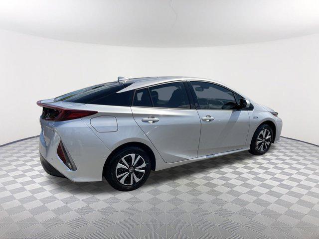 Photo of 2018 Classic Silver Metallic Toyota Prius Prime