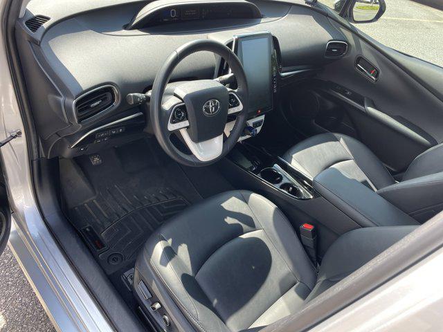 Photo of 2018 Classic Silver Metallic Toyota Prius Prime
