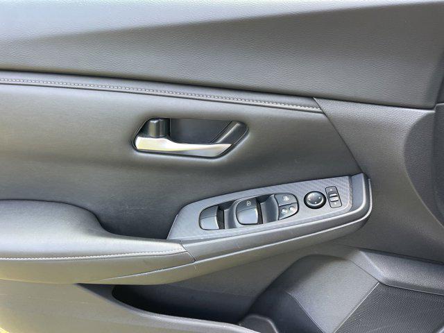 Photo of 2023 Brilliant Silver Metallic Nissan Sentra