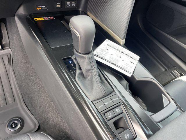 Photo of 2025 Ice Cap Toyota Camry