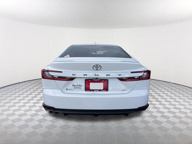 Photo of 2025 Ice Cap Toyota Camry