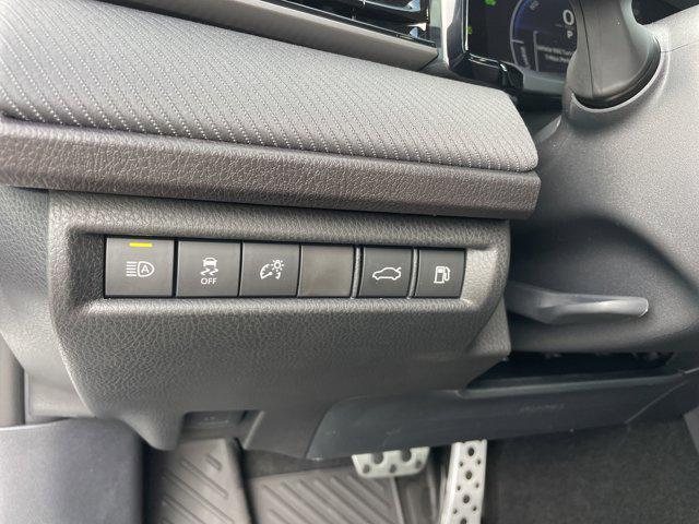 Photo of 2025 Ice Cap Toyota Camry