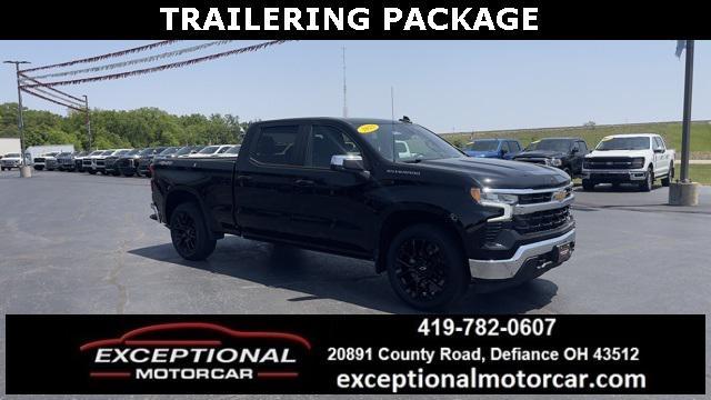 Photo of 2023 Black Chevrolet Silverado 1500
