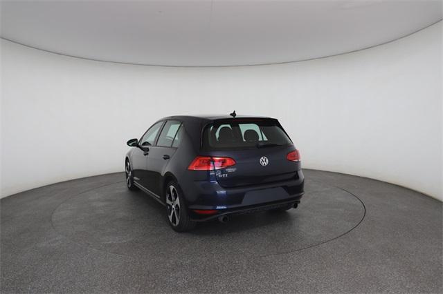 Photo of 2016 Night Blue Metallic Volkswagen Golf GTI