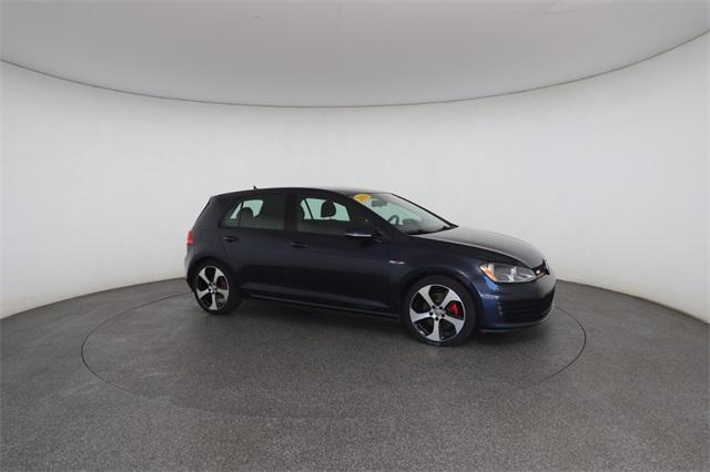 Photo of 2016 Night Blue Metallic Volkswagen Golf GTI