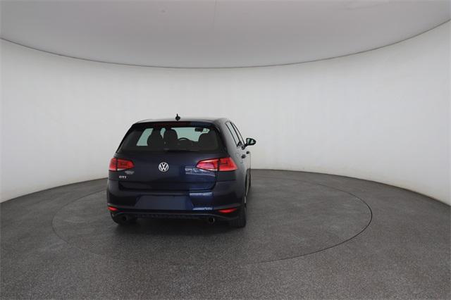Photo of 2016 Night Blue Metallic Volkswagen Golf GTI