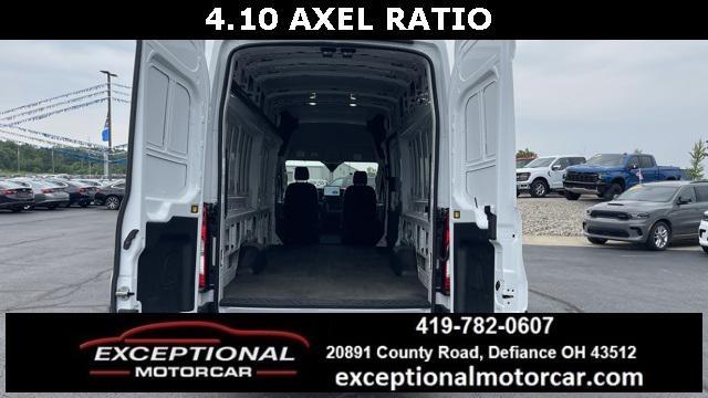 Photo of 2023 OXFORD WHITE Ford Transit-350