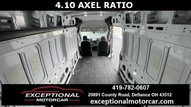Photo of 2023 OXFORD WHITE Ford Transit-350