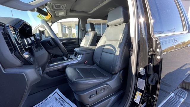 Photo of 2024 Black Chevrolet Silverado 2500