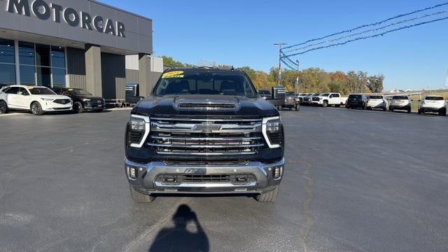 Photo of 2024 Black Chevrolet Silverado 2500
