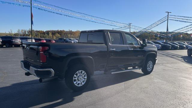 Photo of 2024 Black Chevrolet Silverado 2500