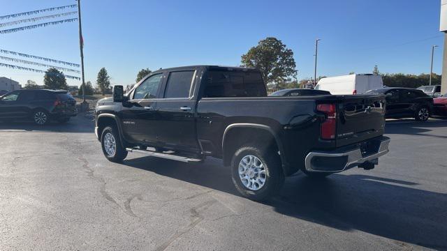Photo of 2024 Black Chevrolet Silverado 2500