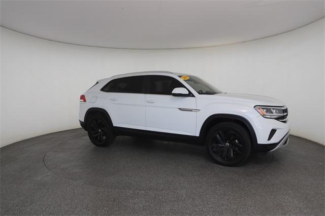 Photo of 2023 Pure White Volkswagen Atlas Cross Sport