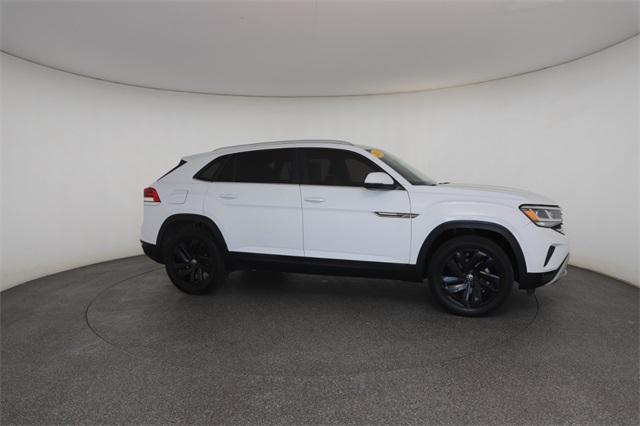 Photo of 2023 Pure White Volkswagen Atlas Cross Sport