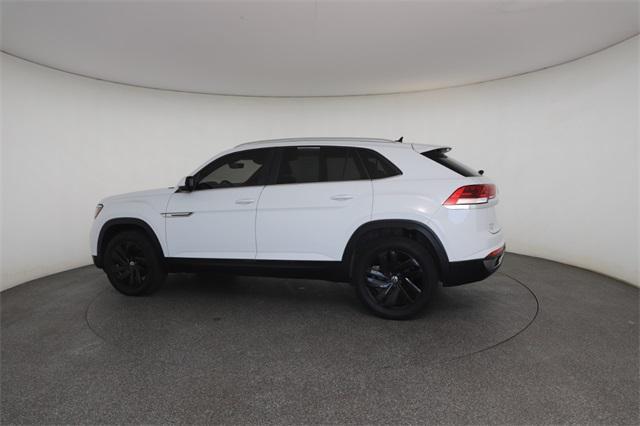 Photo of 2023 Pure White Volkswagen Atlas Cross Sport