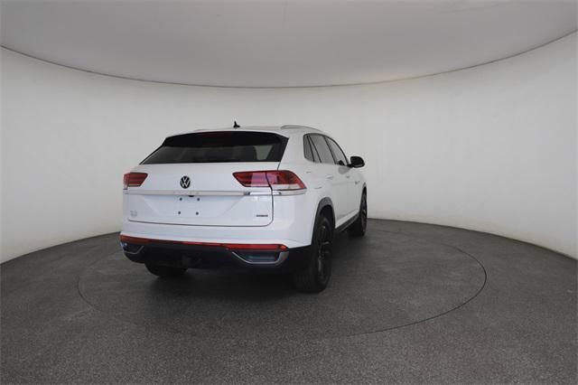 Photo of 2023 Pure White Volkswagen Atlas Cross Sport
