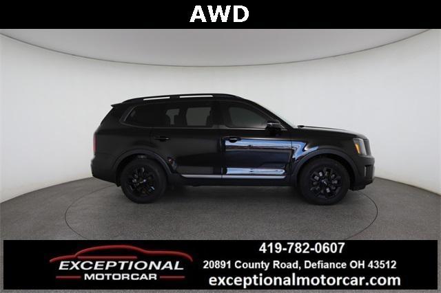 Photo of 2023 Ebony Black Kia Telluride