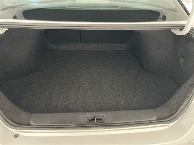 Photo of 2024 Aspen White Tricoat/Super Black Nissan Sentra